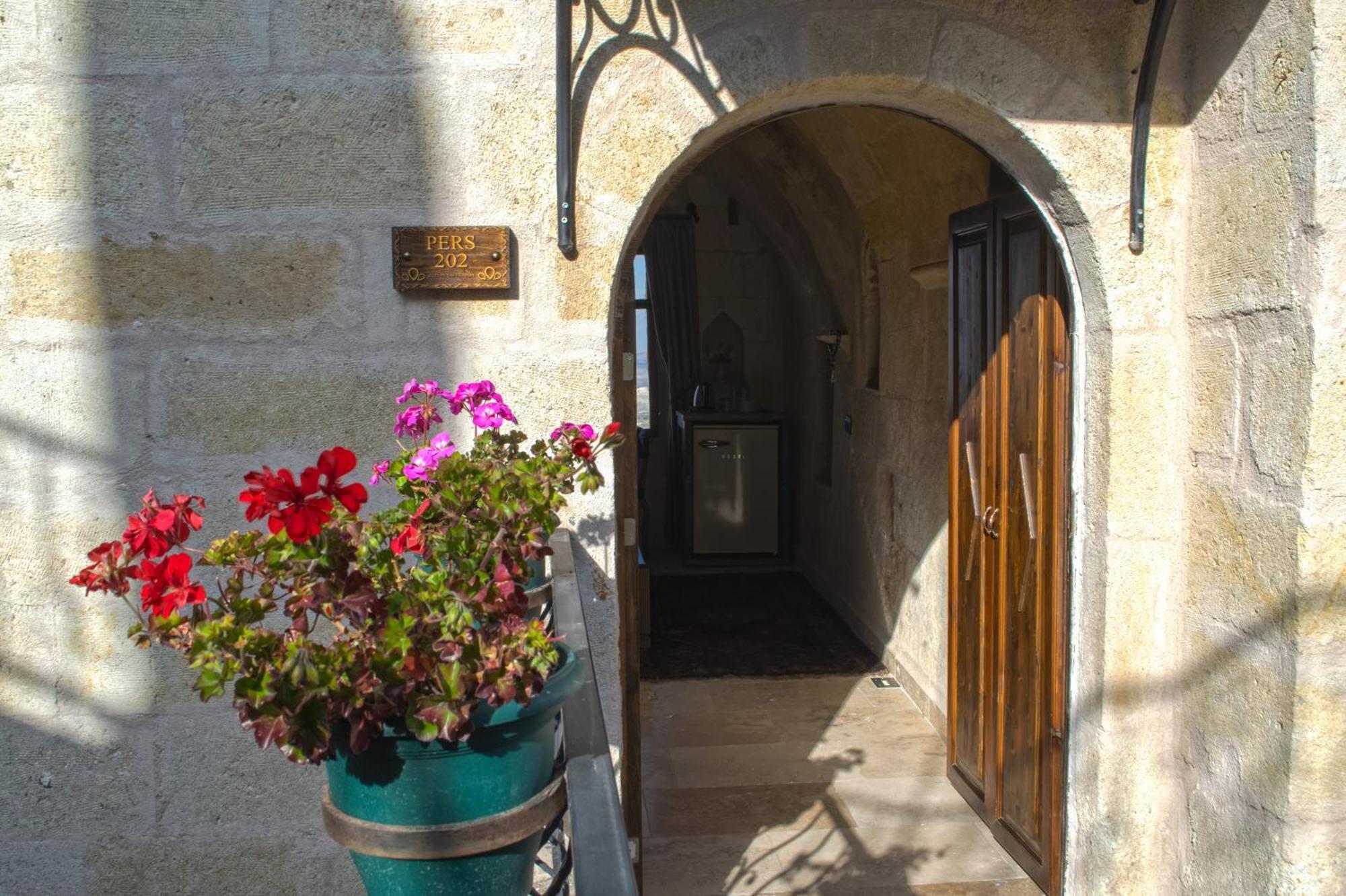 Ages In Cappadocia Hotel Ючхисар Екстериор снимка