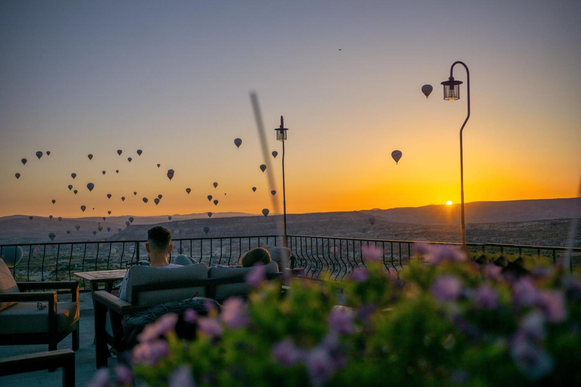 Ages In Cappadocia Hotel Ючхисар Екстериор снимка