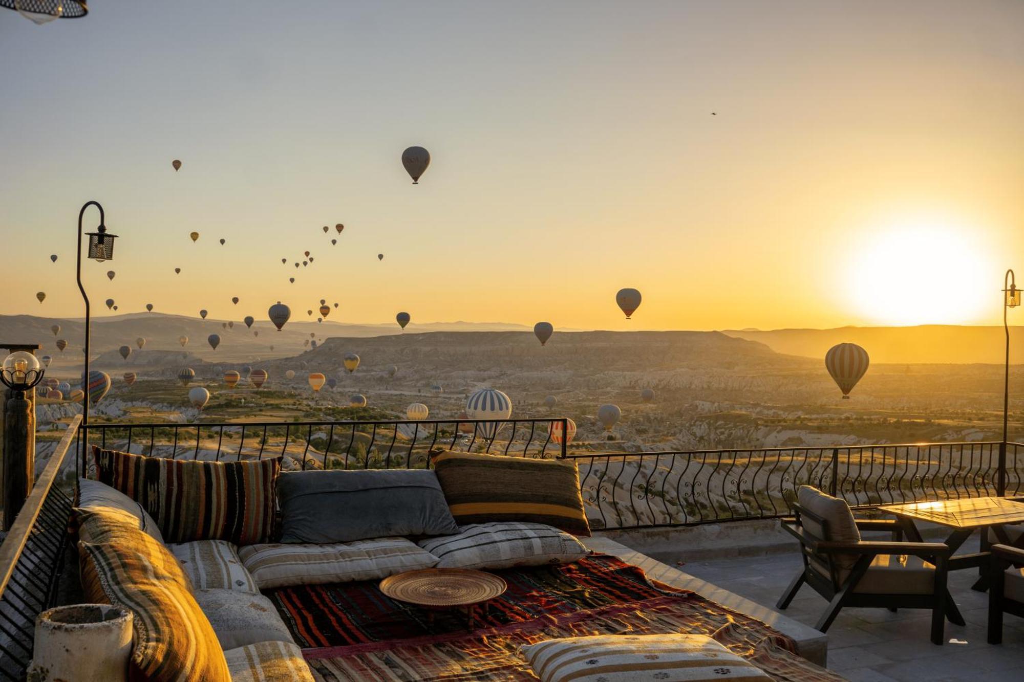 Ages In Cappadocia Hotel Ючхисар Екстериор снимка