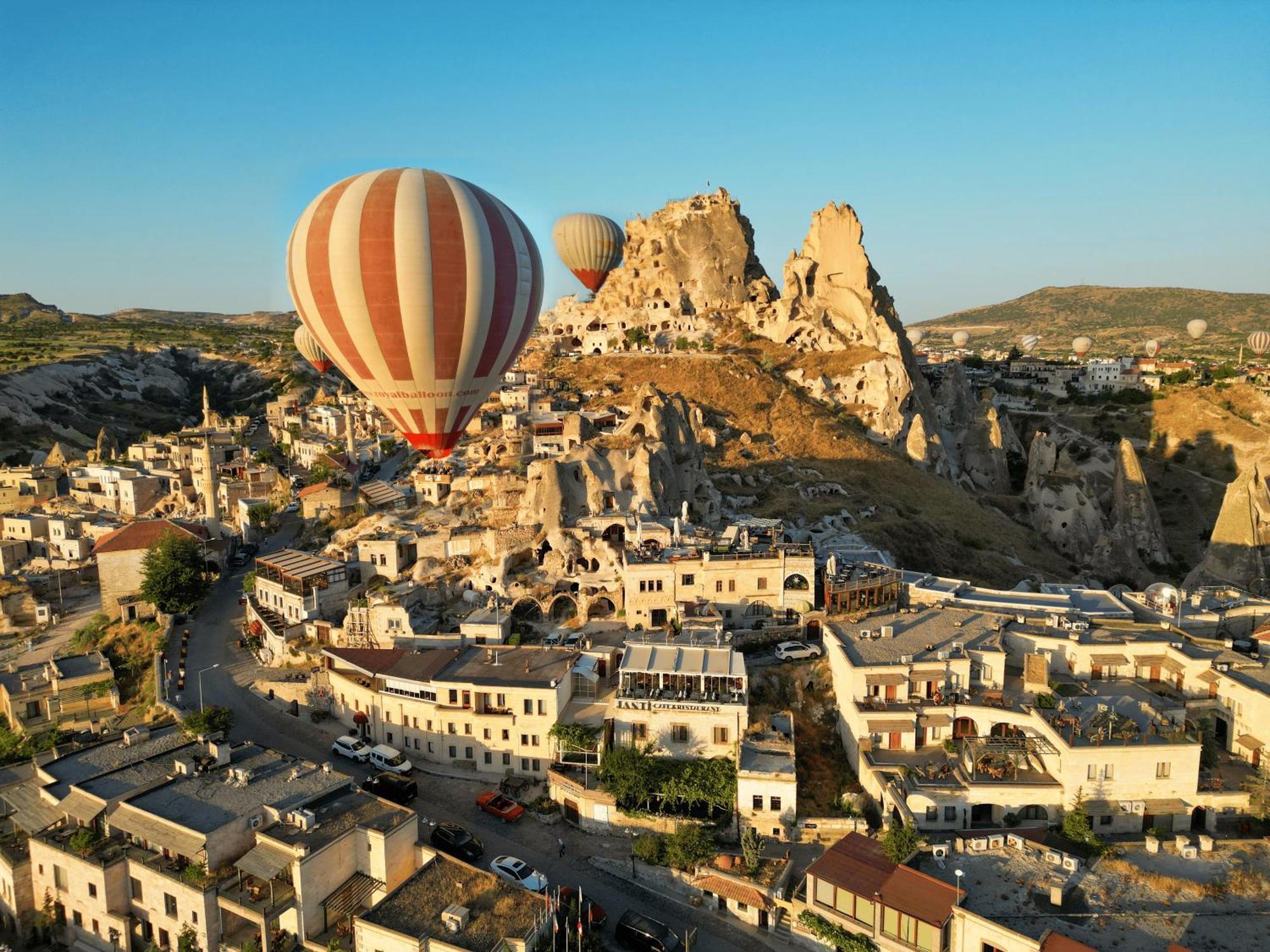 Ages In Cappadocia Hotel Ючхисар Екстериор снимка