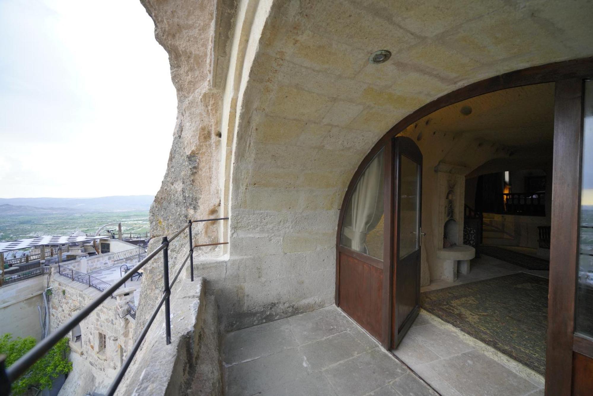 Ages In Cappadocia Hotel Ючхисар Екстериор снимка