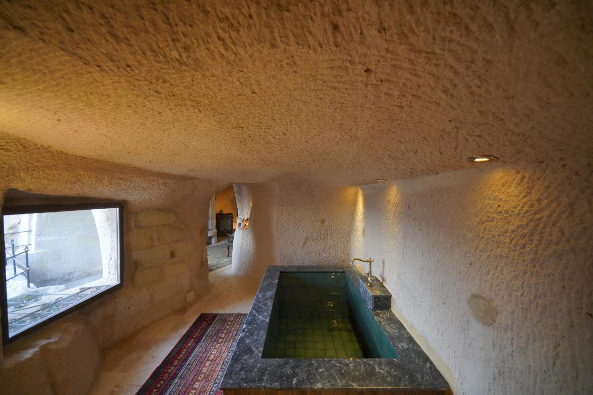 Ages In Cappadocia Hotel Ючхисар Екстериор снимка