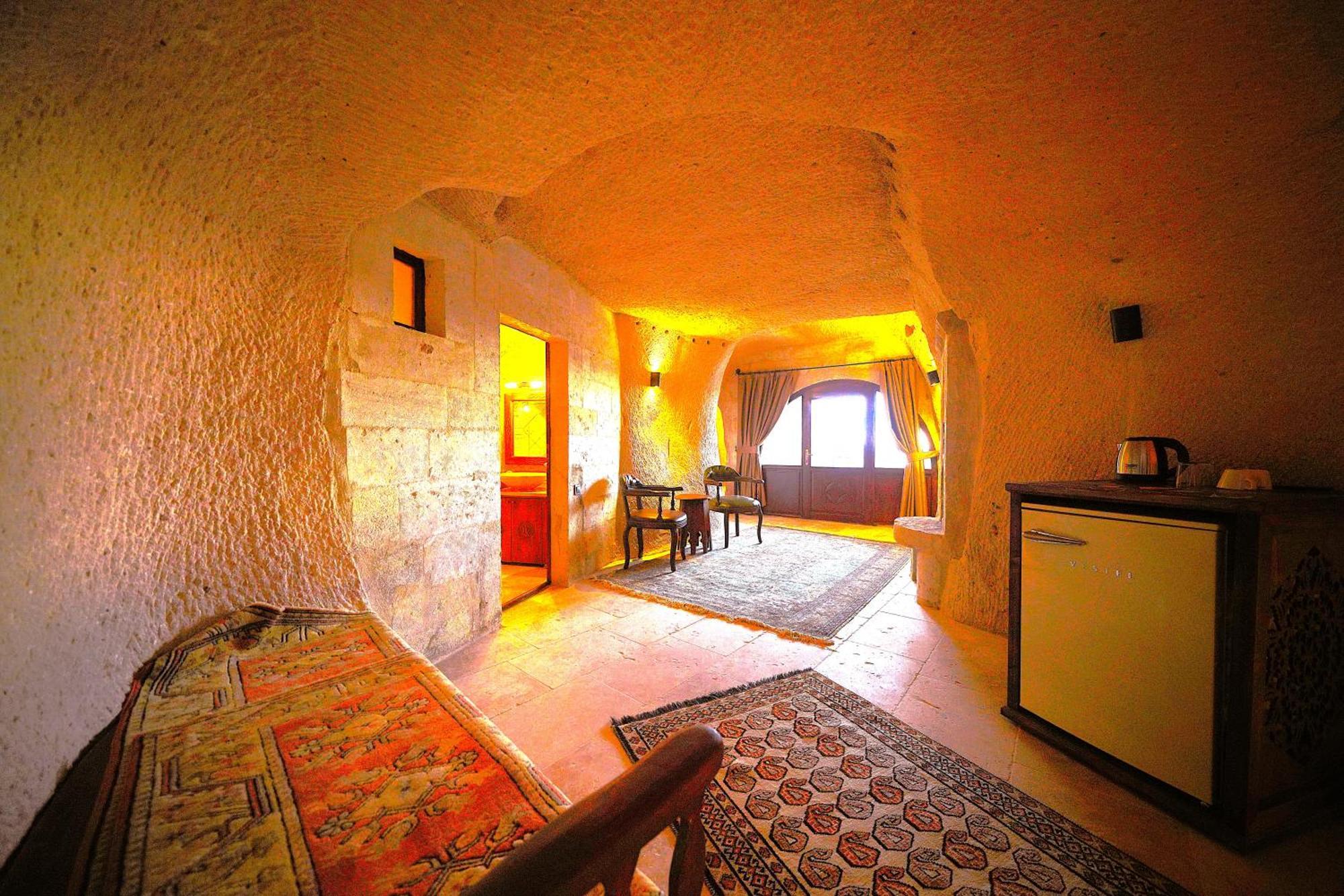 Ages In Cappadocia Hotel Ючхисар Екстериор снимка